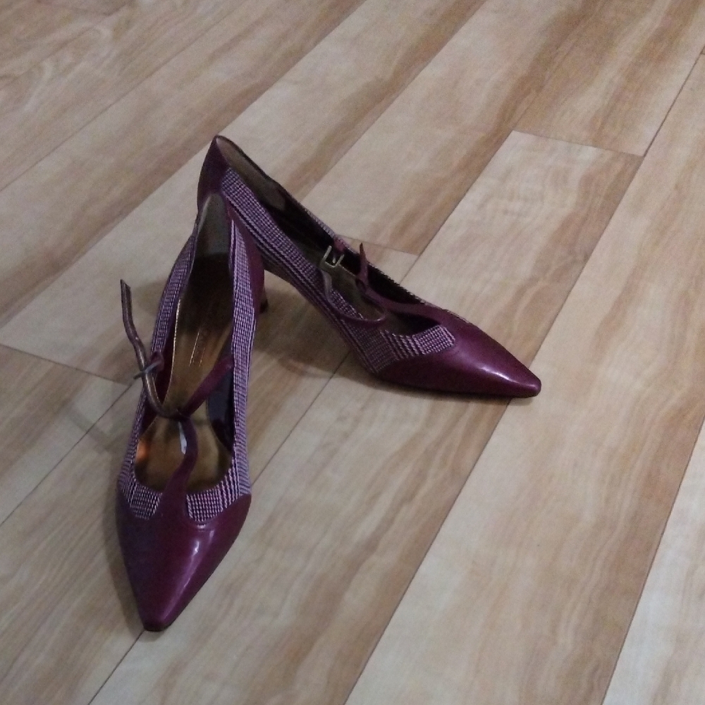 Elegant Burgundy Women's Heels